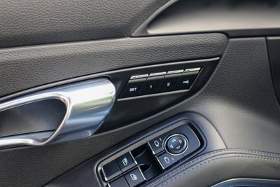 2018 Porsche 911 Carrera