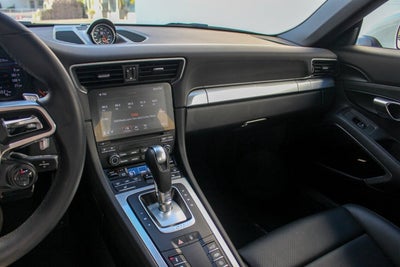 2018 Porsche 911 Carrera
