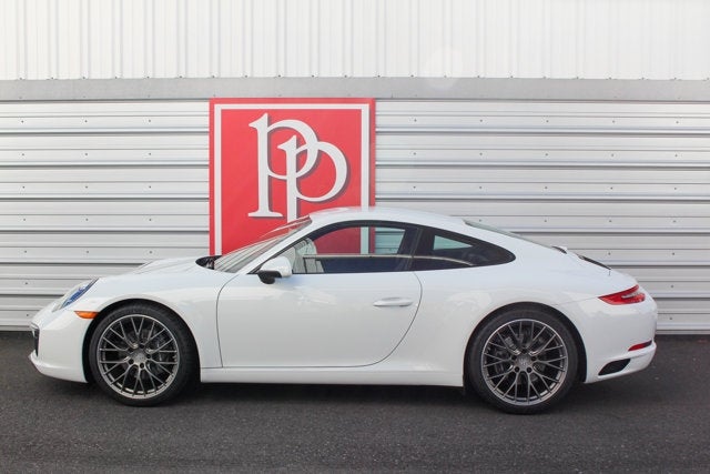 2018 Porsche 911 Carrera