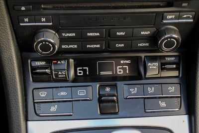 2018 Porsche 911 Carrera