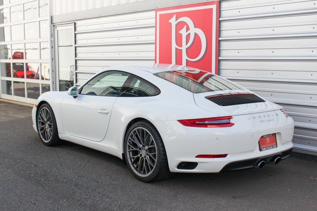 2018 Porsche 911 Carrera