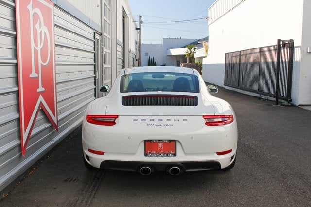 2018 Porsche 911 Carrera