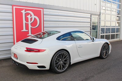 2018 Porsche 911 Carrera