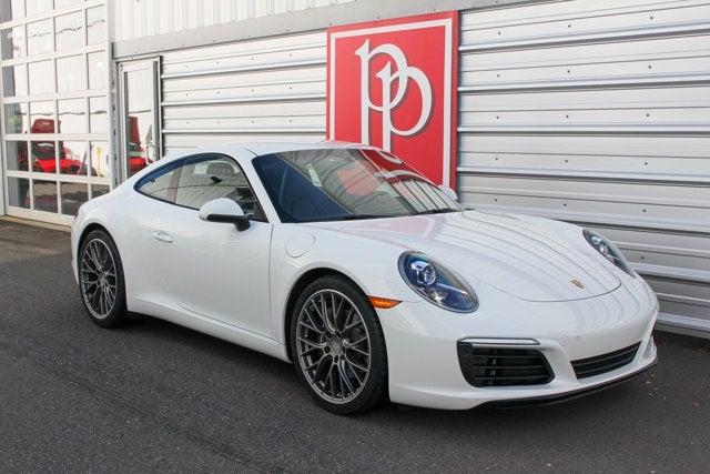 2018 Porsche 911 Carrera