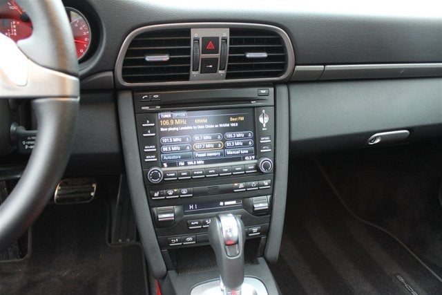 2010 Porsche 911 Carrera 4