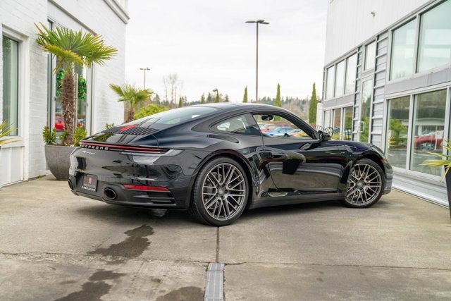 2021 Porsche 911 Carrera 4