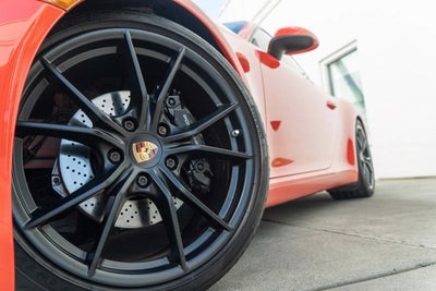 2017 Porsche 911 Carrera