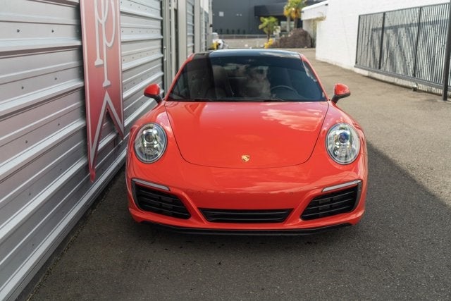 2017 Porsche 911 Carrera