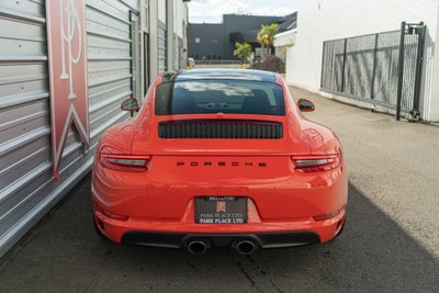 2017 Porsche 911 Carrera