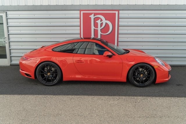 2017 Porsche 911 Carrera