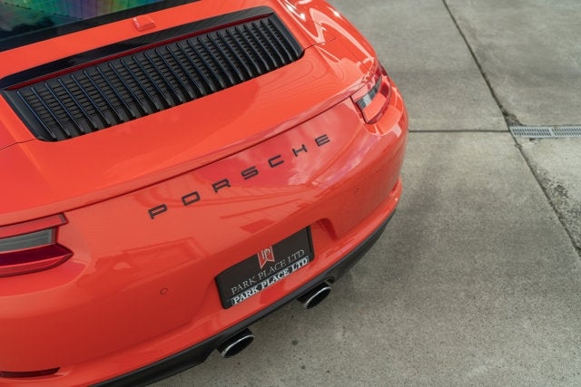 2017 Porsche 911 Carrera