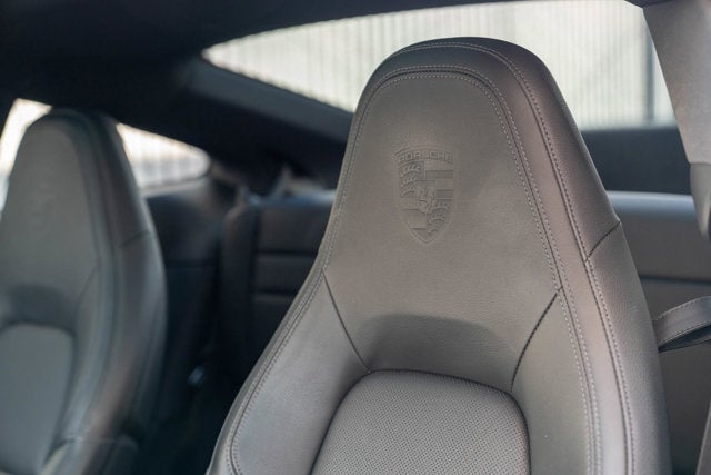 2021 Porsche 911 Carrera