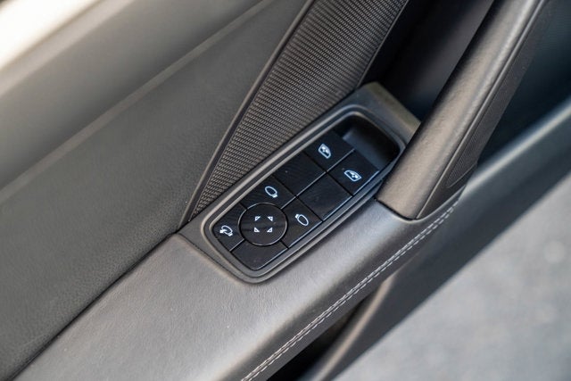 2021 Porsche 911 Carrera