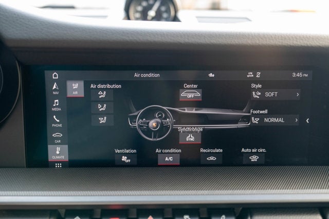 2021 Porsche 911 Carrera