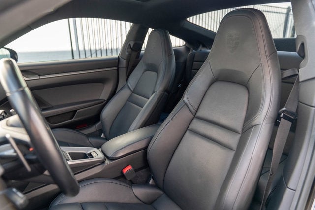 2021 Porsche 911 Carrera