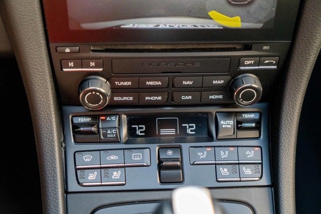 2018 Porsche 911 Carrera