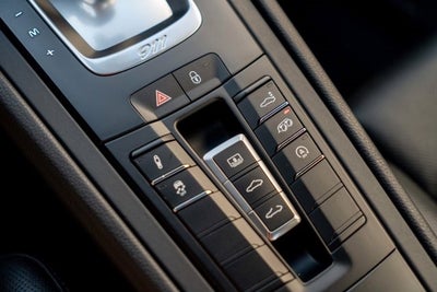 2018 Porsche 911 Carrera