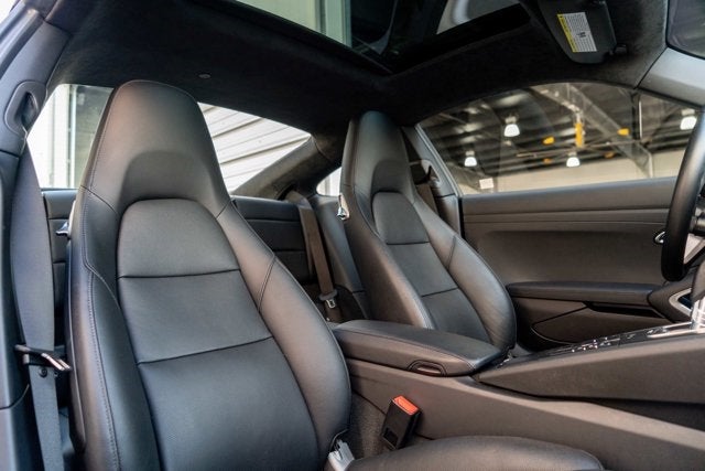 2018 Porsche 911 Carrera