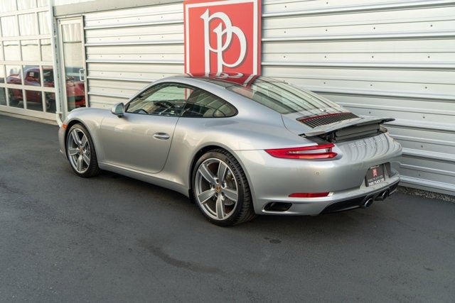 2018 Porsche 911 Carrera