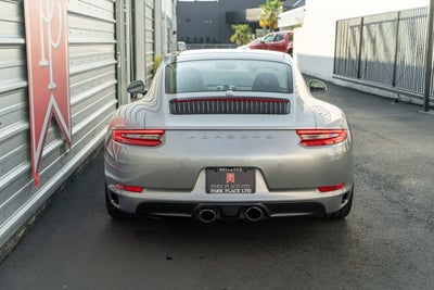 2018 Porsche 911 Carrera