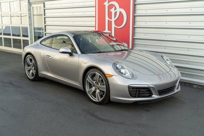 2018 Porsche 911 Carrera