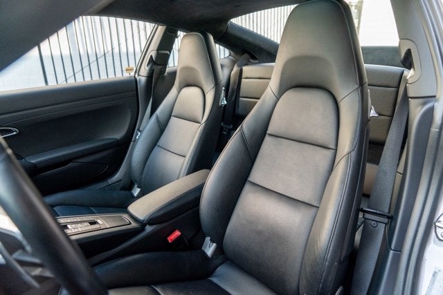 2018 Porsche 911 Carrera