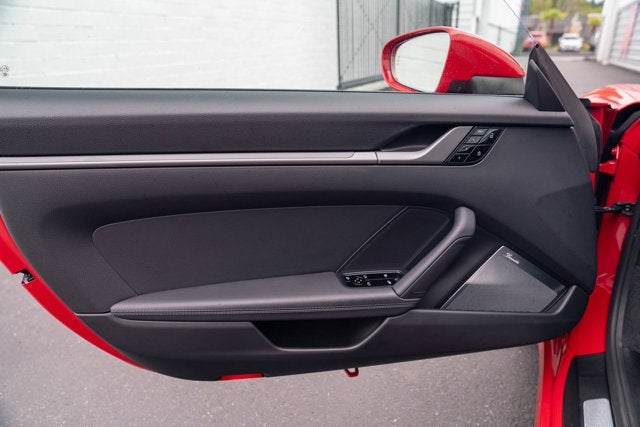 2020 Porsche 911 Carrera