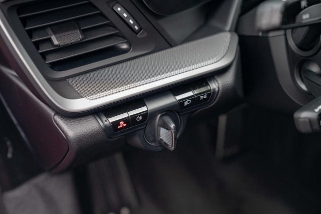 2020 Porsche 911 Carrera