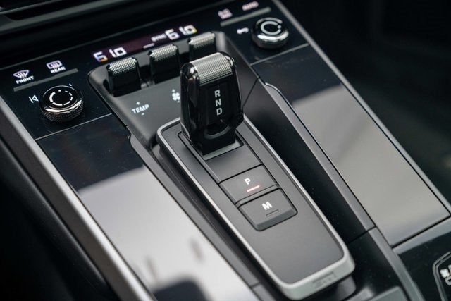 2020 Porsche 911 Carrera