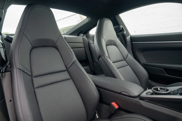 2020 Porsche 911 Carrera