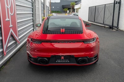 2020 Porsche 911 Carrera