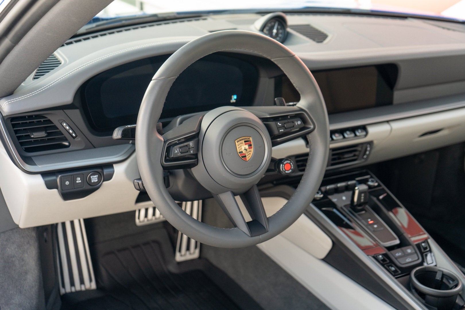2025 Porsche 911 Carrera