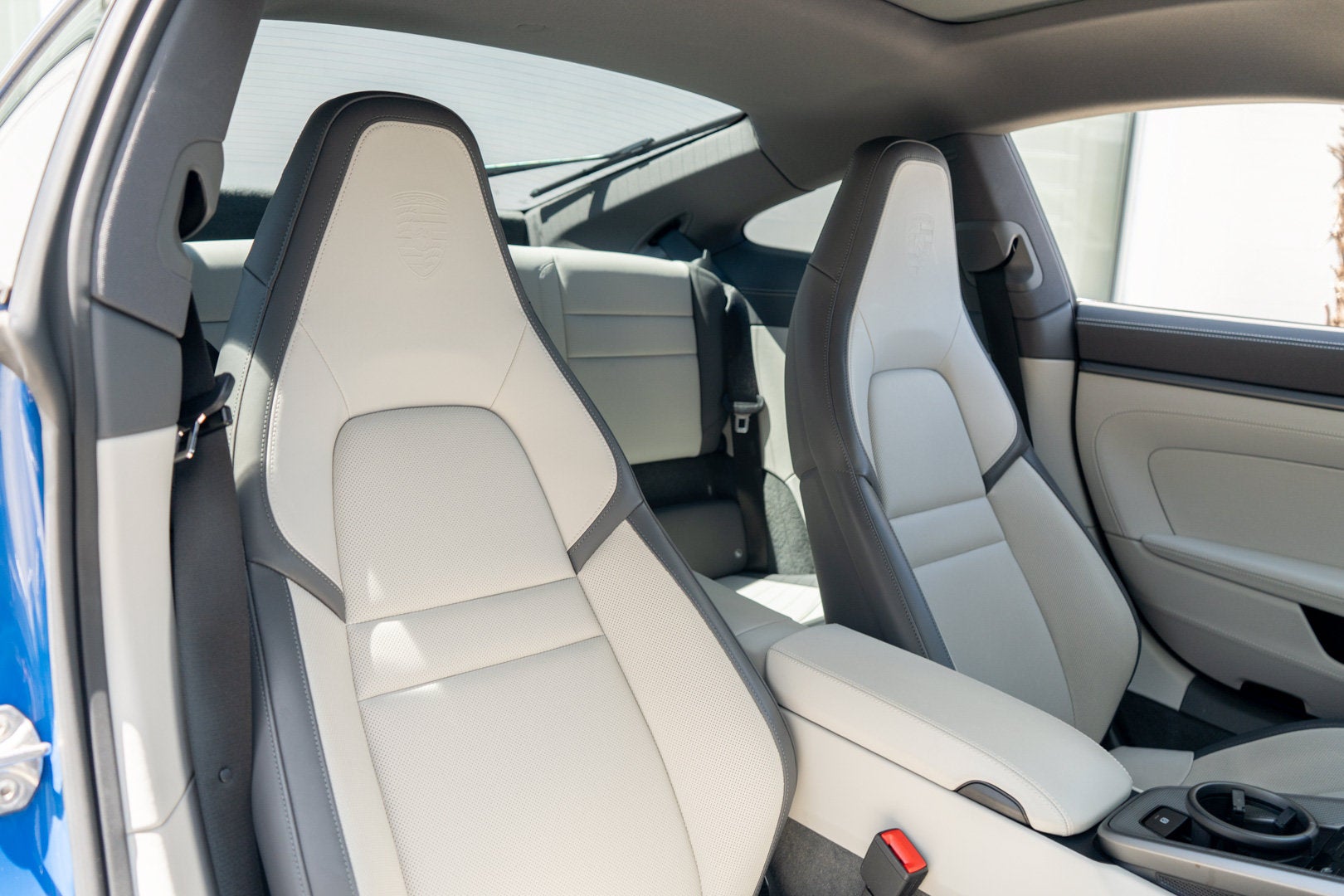 2025 Porsche 911 Carrera