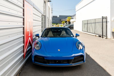2025 Porsche 911 Carrera