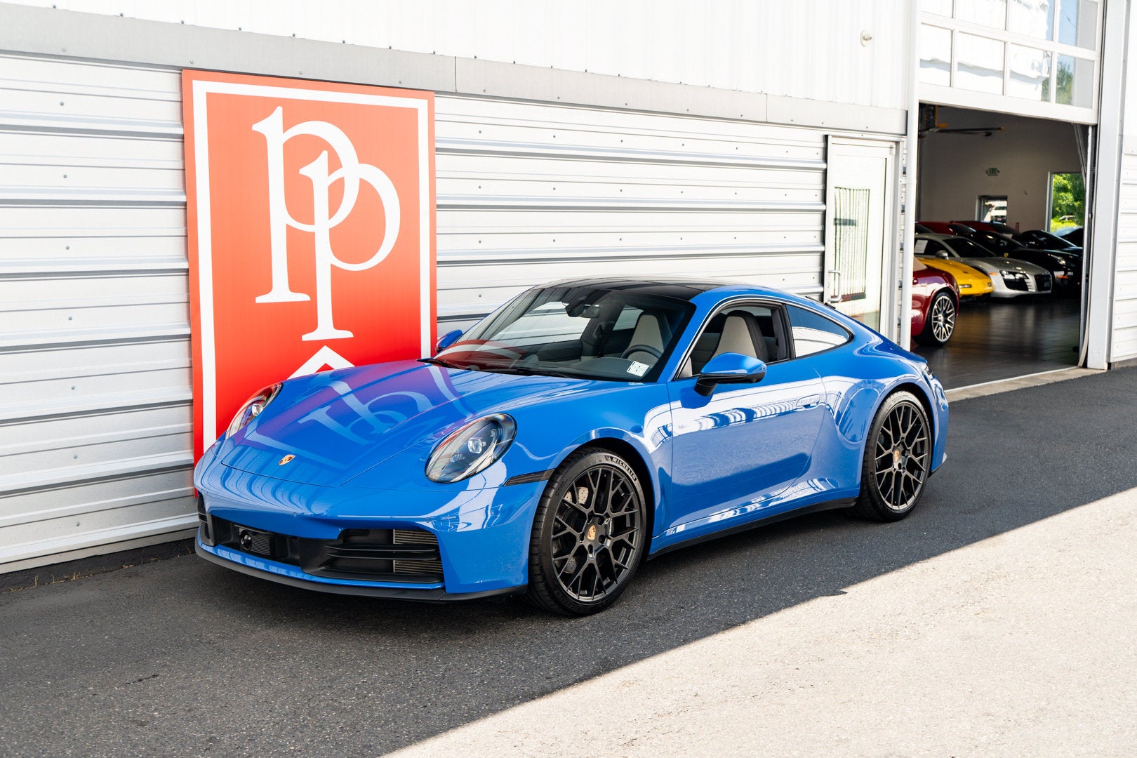 2025 Porsche 911 Carrera