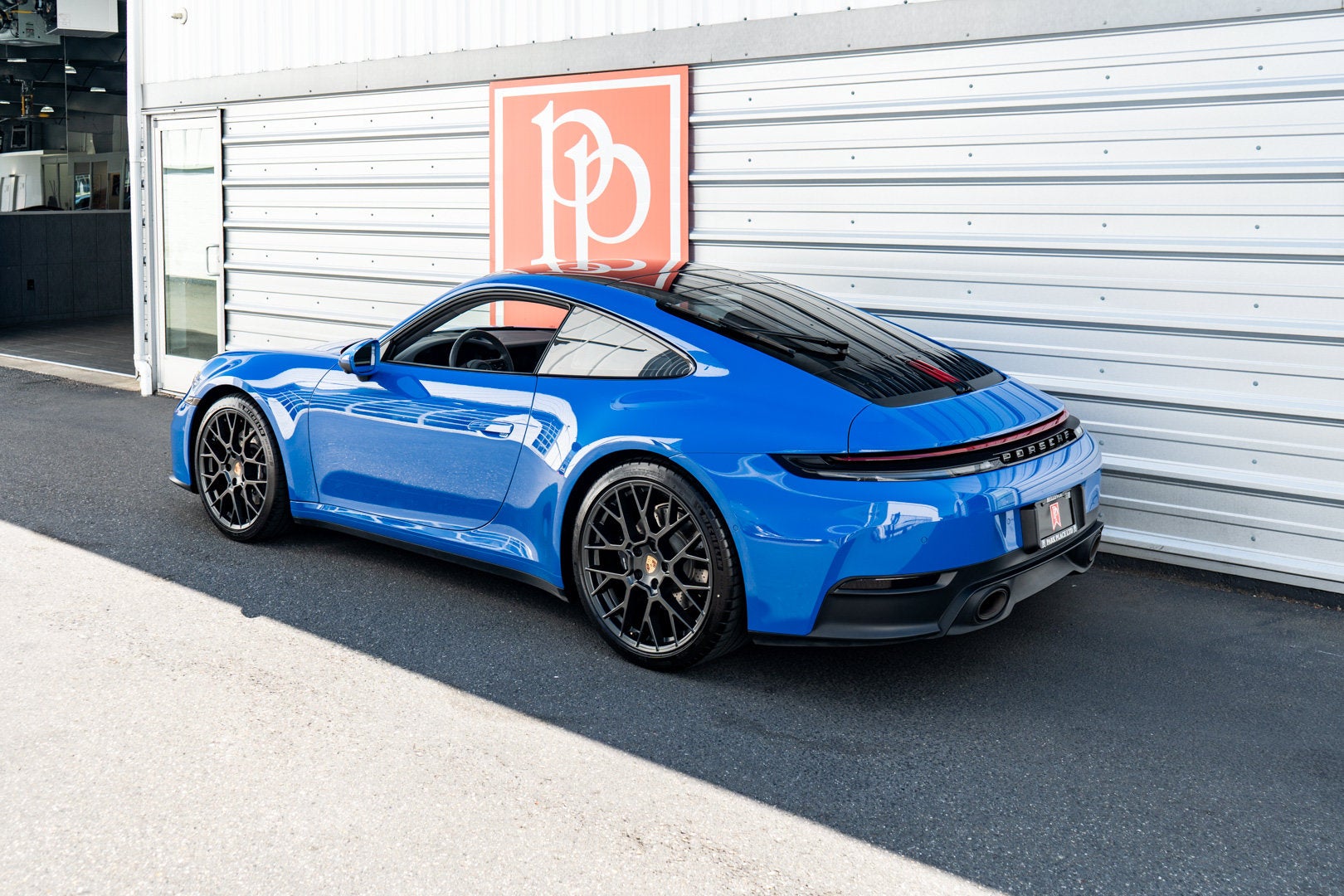 2025 Porsche 911 Carrera