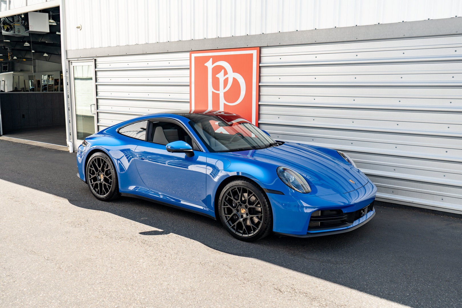 2025 Porsche 911 Carrera