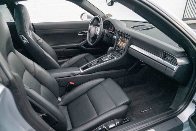 2014 Porsche 911 Carrera 4
