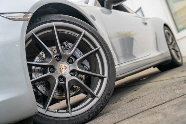 2014 Porsche 911 Carrera 4