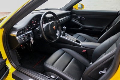 2015 Porsche 911 Carrera Coupe