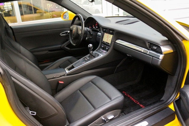 2015 Porsche 911 Carrera Coupe