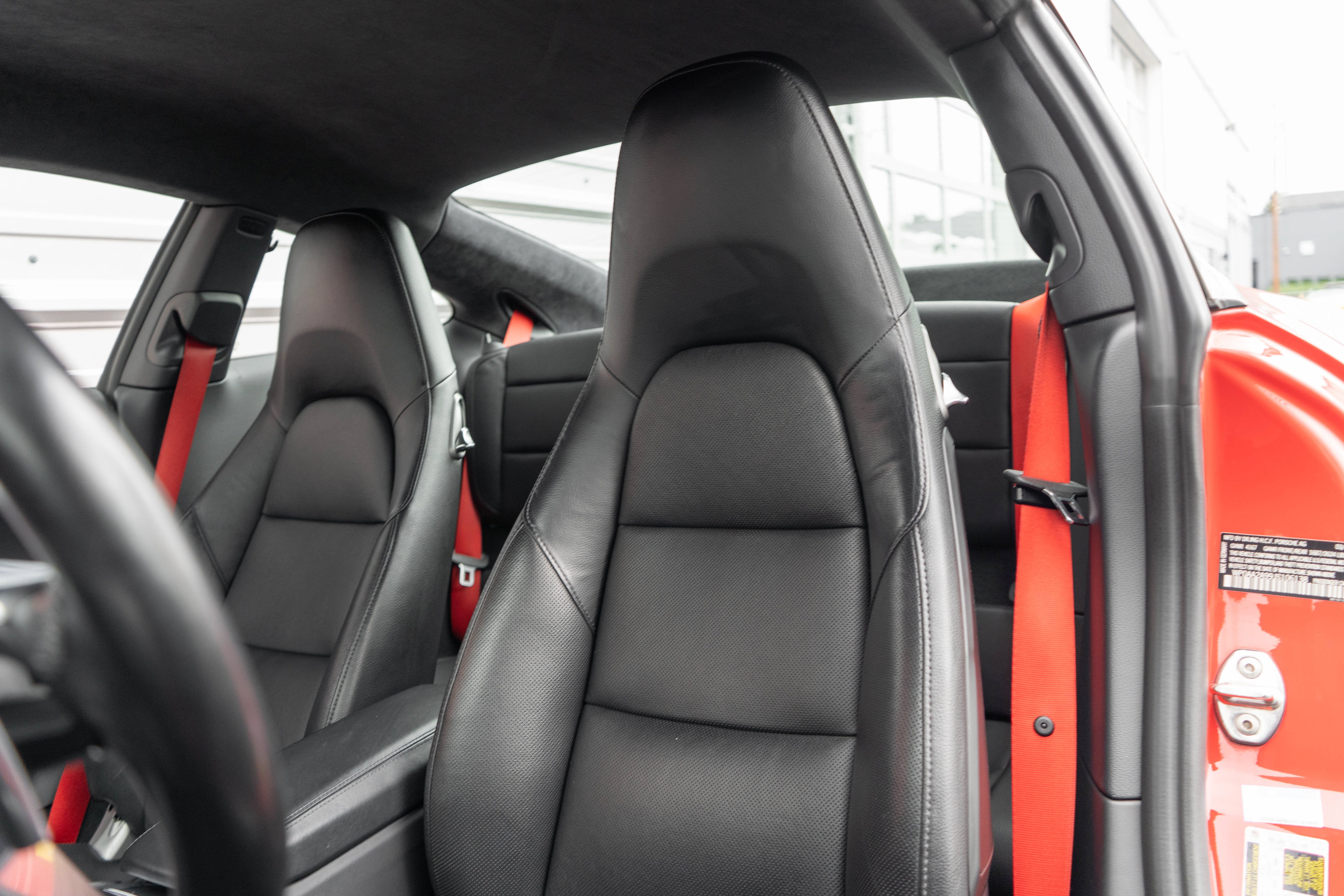 2018 Porsche 911 Carrera