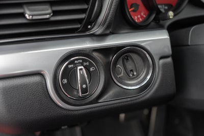 2018 Porsche 911 Carrera