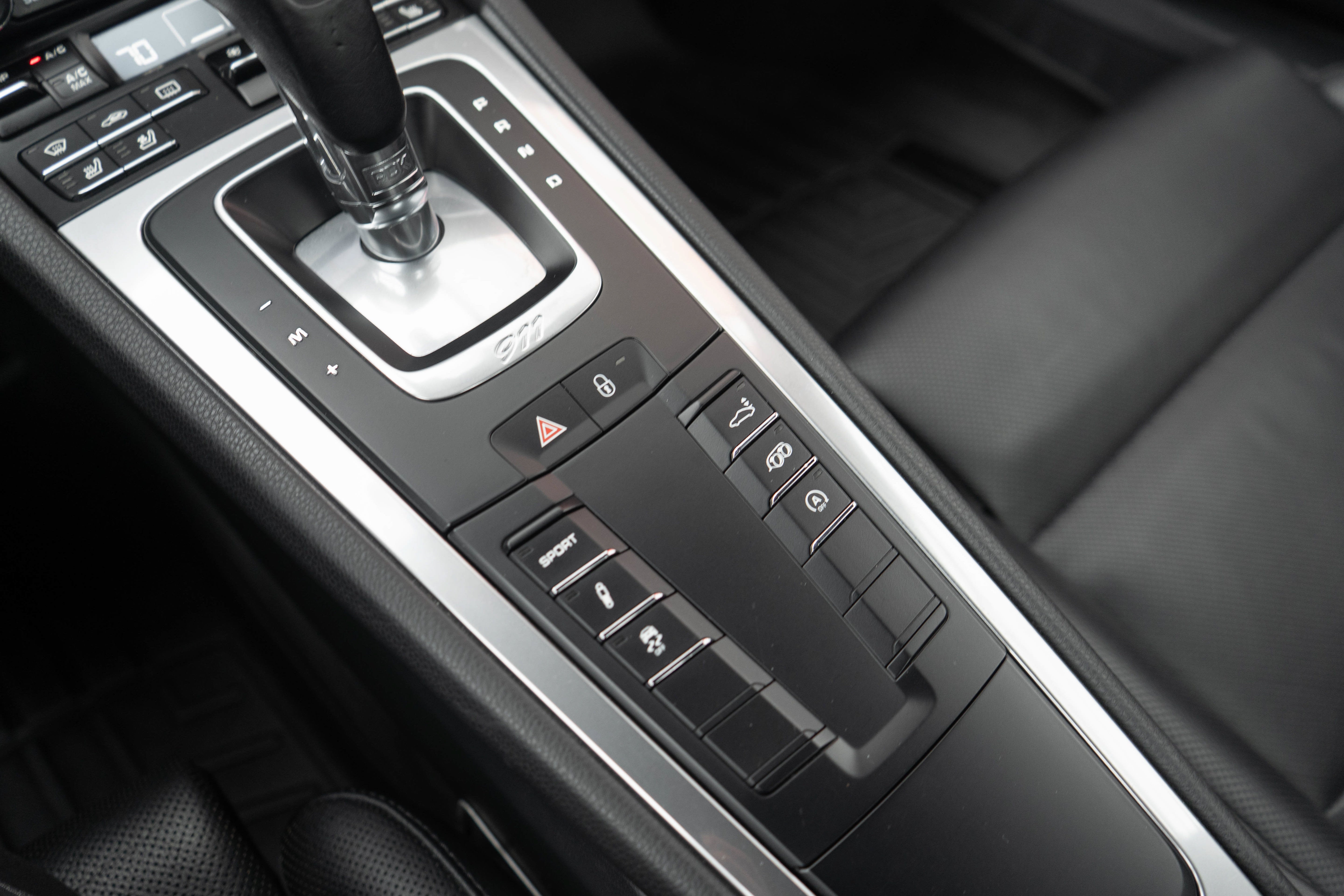 2018 Porsche 911 Carrera