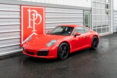 2018 Porsche 911 Carrera