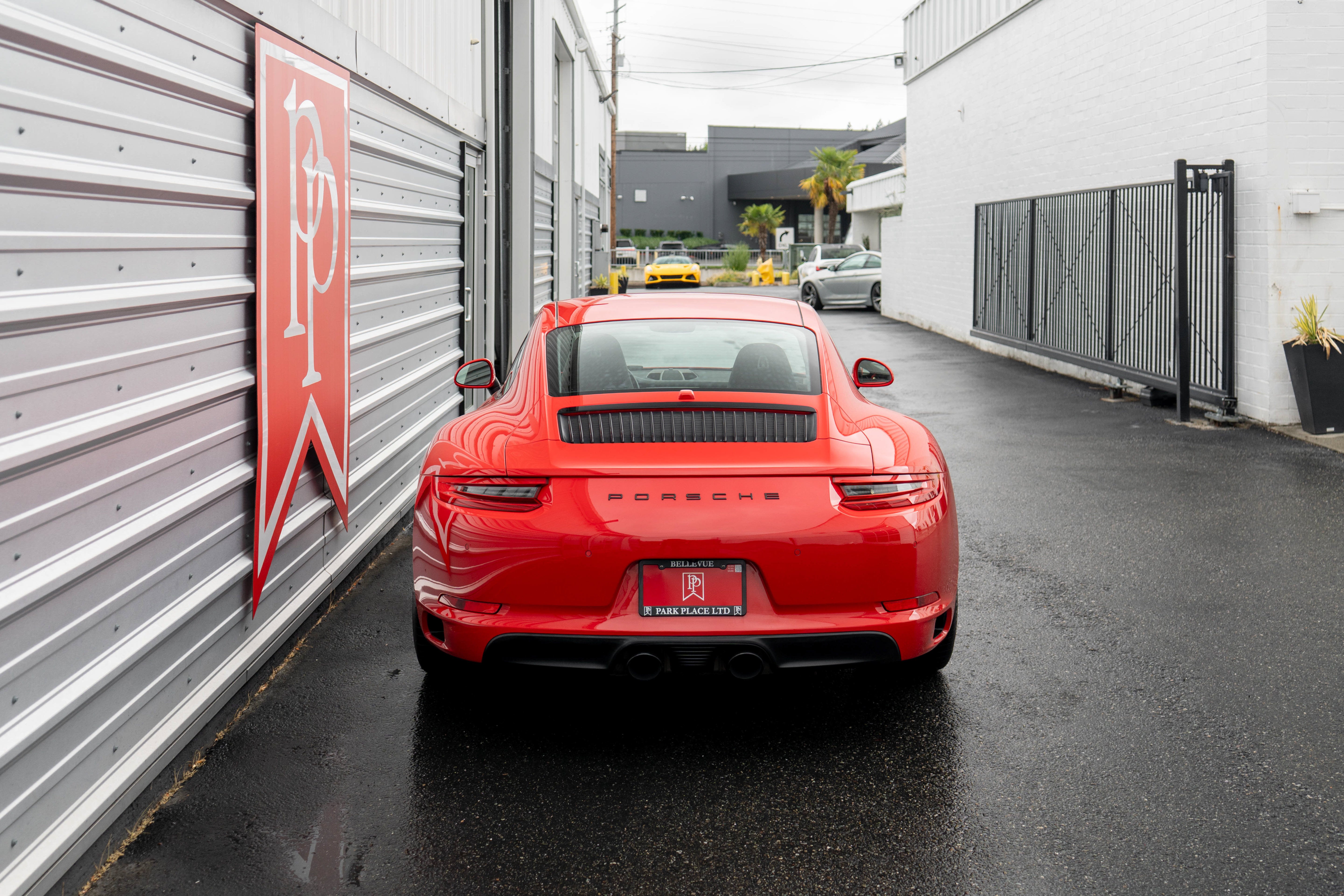2018 Porsche 911 Carrera