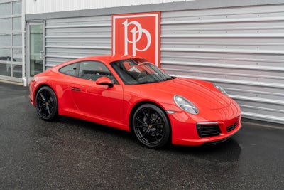 2018 Porsche 911 Carrera