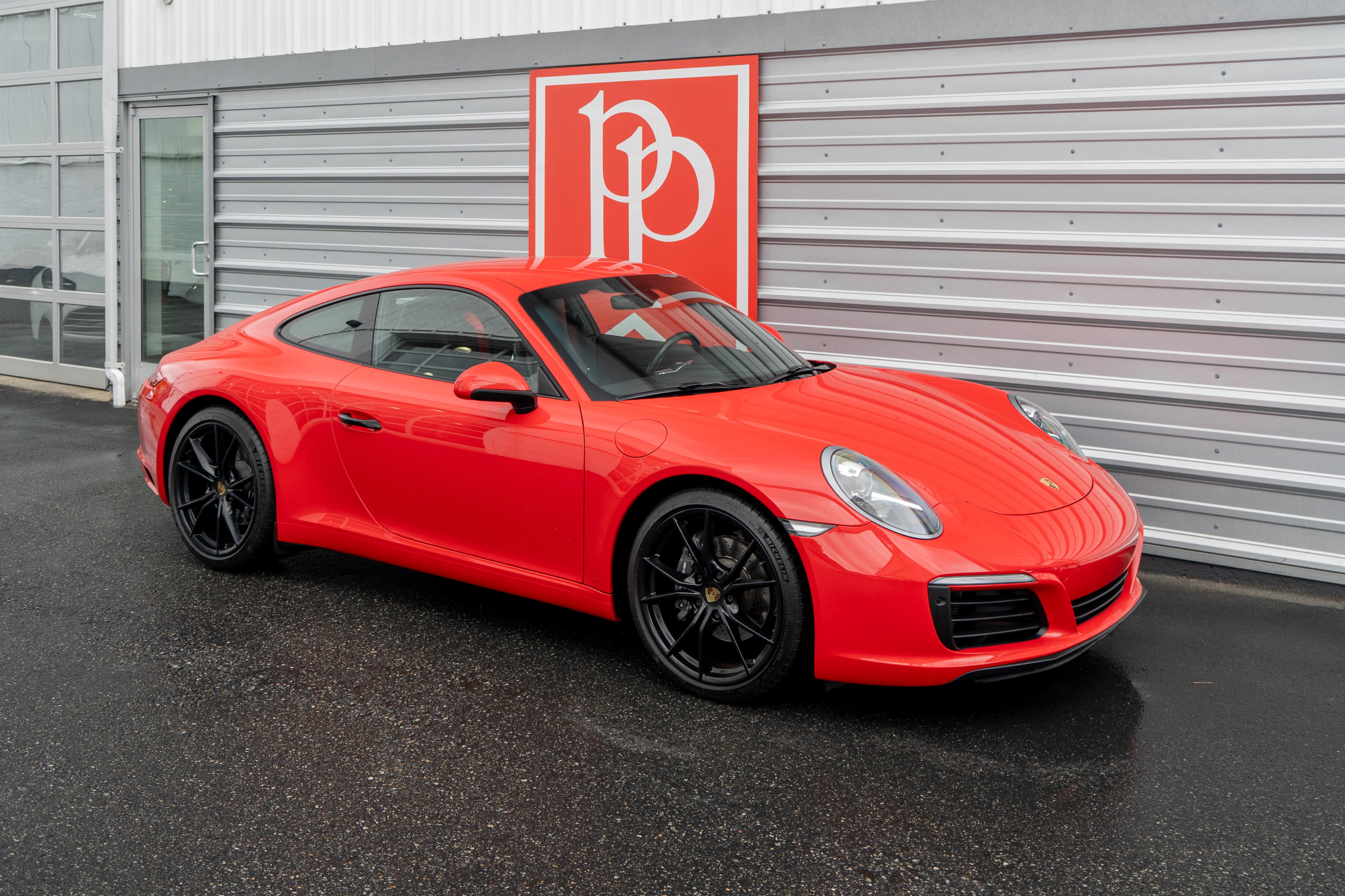 2018 Porsche 911 Carrera