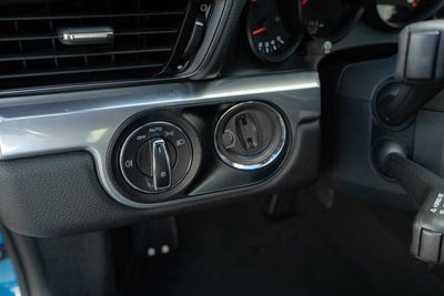 2019 Porsche 911 Carrera