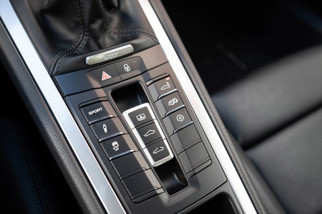 2019 Porsche 911 Carrera